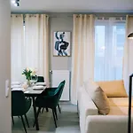 Prestige - Two-level Loft, 72m2, 1000mbs Internet, Parking, Gym - By Rentujemy