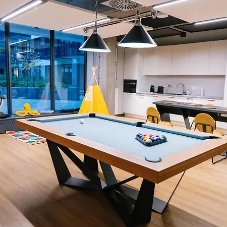 Prestige - Two-level Loft, 72m2, 1000mbs Internet, Parking, Gym - By Rentujemy Apartment