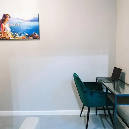 Prestige - Two-level Loft, 72m2, 1000mbs Internet, Parking, Gym - By Rentujemy Lägenhet