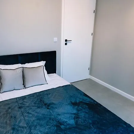 Prestige - Two-level Loft, 72m2, 1000mbs Internet, Parking, Gym - By Rentujemy Lägenhet *