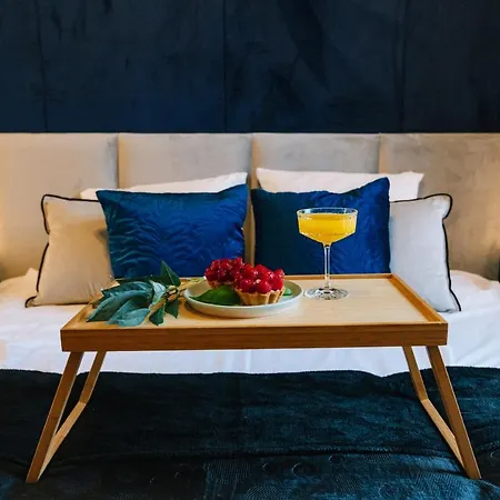 Prestige - Two-level Loft, 72m2, 1000mbs Internet, Parking, Gym - By Rentujemy Lejlighed