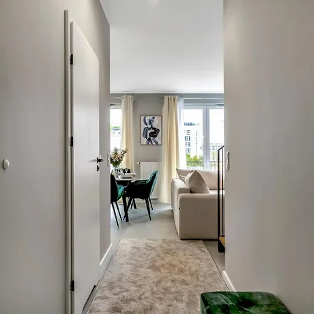 Prestige - Two-level Loft, 72m2, 1000mbs Internet, Parking, Gym - By Rentujemy *