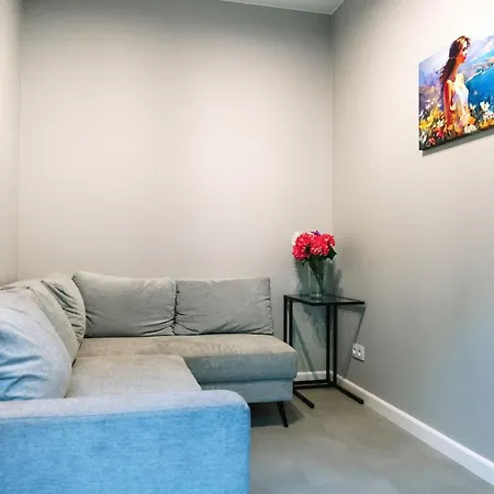 Prestige - Two-level Loft, 72m2, 1000mbs Internet, Parking, Gym - By Rentujemy Apartment *