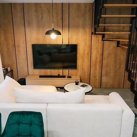 Prestige - Two-level Loft, 72m2, 1000mbs Internet, Parking, Gym - By Rentujemy *