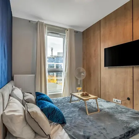 Prestige - Two-level Loft, 72m2, 1000mbs Internet, Parking, Gym - By Rentujemy