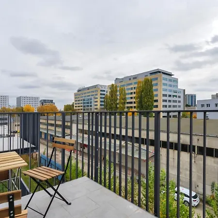 Apartment Prestige - Two-level Loft, 72m2, 1000mbs Internet, Parking, Gym - By Rentujemy Warschau