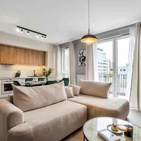 Apartment Prestige - Two-level Loft, 72m2, 1000mbs Internet, Parking, Gym - By Rentujemy *