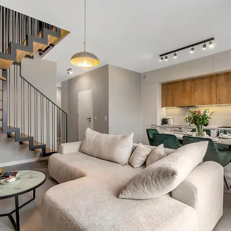Prestige - Two-level Loft, 72m2, 1000mbs Internet, Parking, Gym - By Rentujemy Warschau