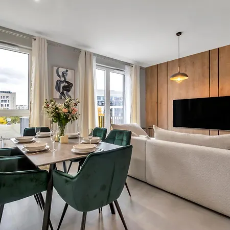 Apartment Prestige - Two-level Loft, 72m2, 1000mbs Internet, Parking, Gym - By Rentujemy Warschau