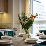 Prestige - Two-level Loft, 72m2, 1000mbs Internet, Parking, Gym - By Rentujemy アパート *
