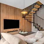 アパート Prestige - Two-level Loft, 72m2, 1000mbs Internet, Parking, Gym - By Rentujemy *